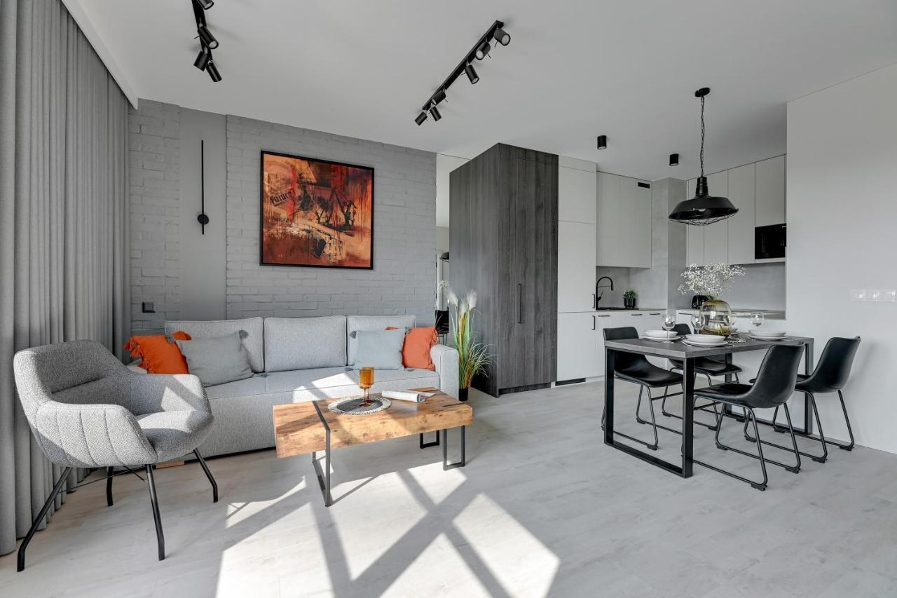 Flatbook - City Center Apartments Doki Living 格但斯克 外观 照片