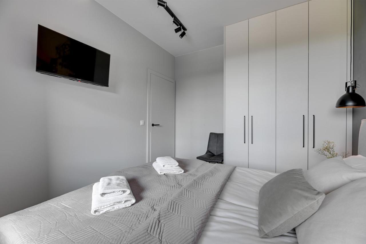 Flatbook - City Center Apartments Doki Living 格但斯克 外观 照片