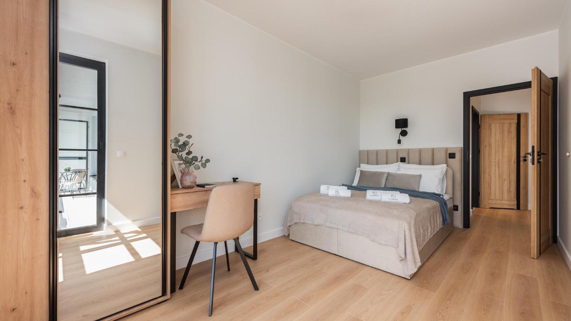Flatbook - City Center Apartments Doki Living 格但斯克 外观 照片