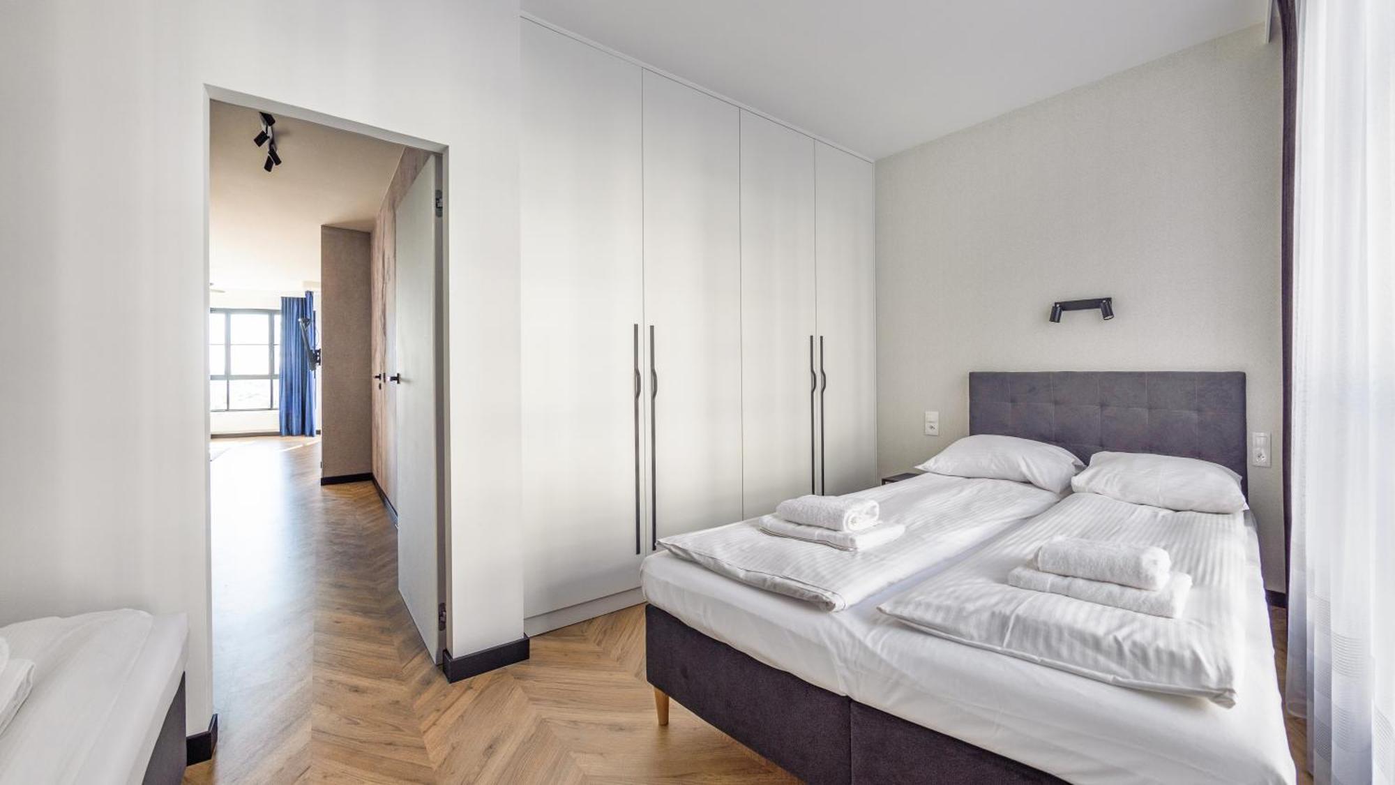 Flatbook - City Center Apartments Doki Living 格但斯克 外观 照片
