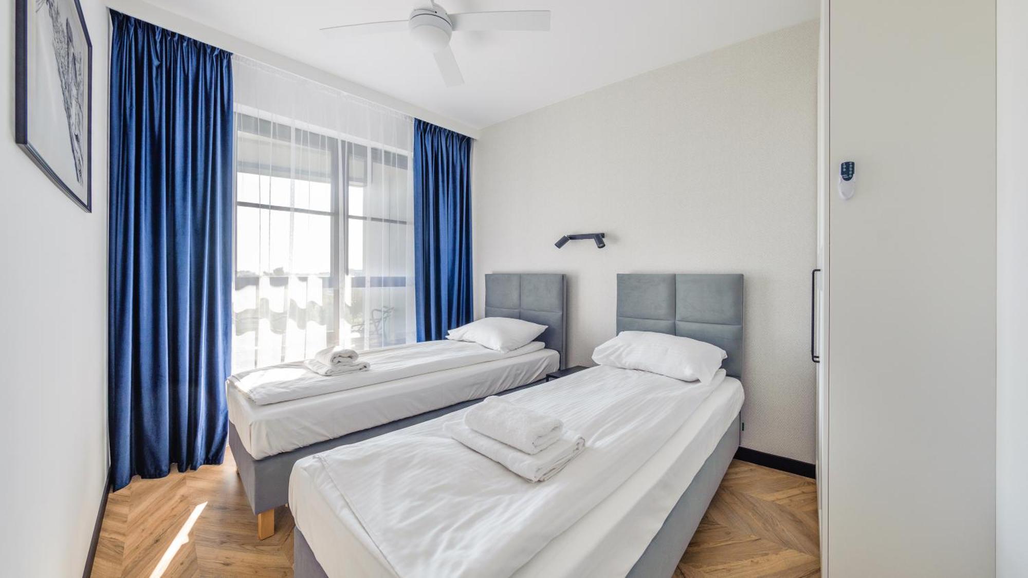 Flatbook - City Center Apartments Doki Living 格但斯克 外观 照片